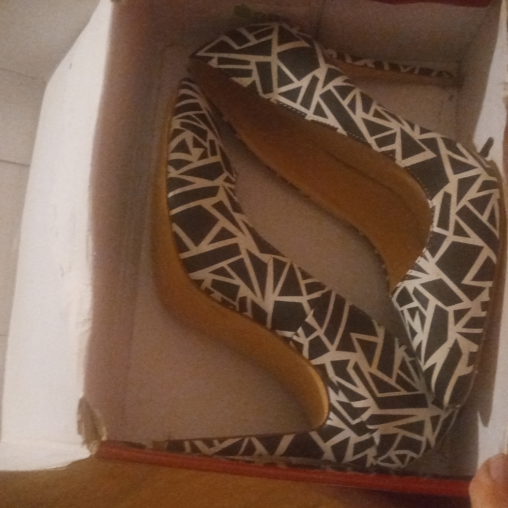 Liliana pumps Size 7.5